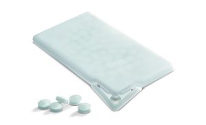 MINTCARD Slim Credit Card Mint Dispenser with 6g Mints - GiftRetail KC6637